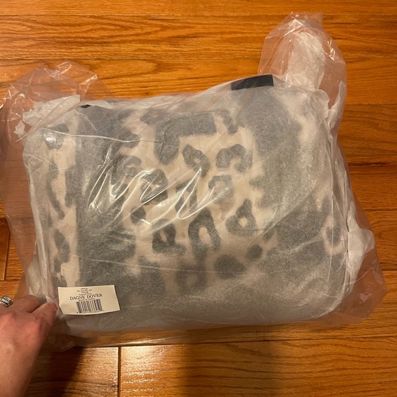 NWT Dagne Dover Small Landon Leopard Print - limited edition - Picture 10 of 11